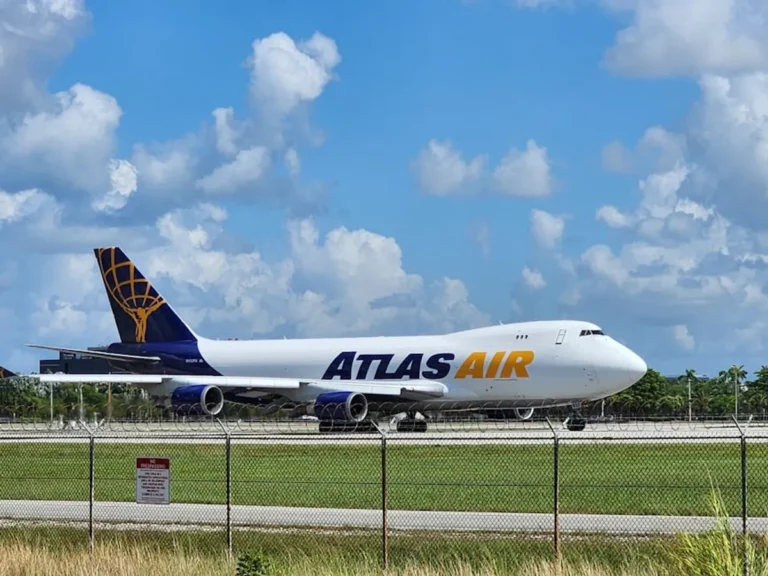 Air Freight vs Ocean Freight: Key Differences Explained