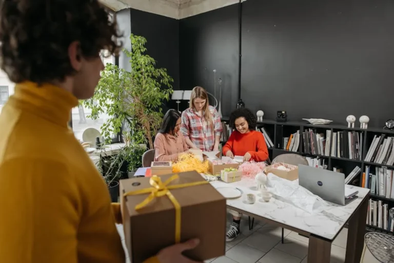 Amazon Gift Card Delivery Explained: Email, Print, and Physical Options