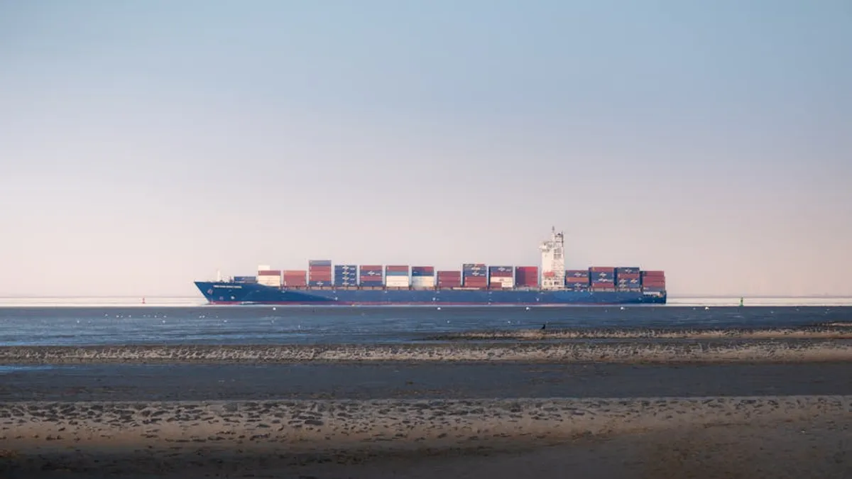 Freight Forwarding: Common Mistakes Small Businesses Should Avoid