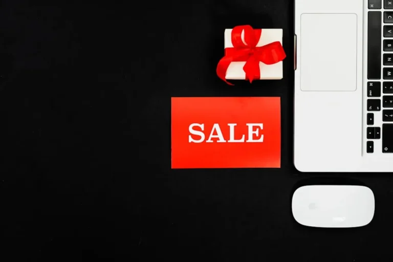 Gift Card Delivery Guide: Digital vs Physical Shipping Options