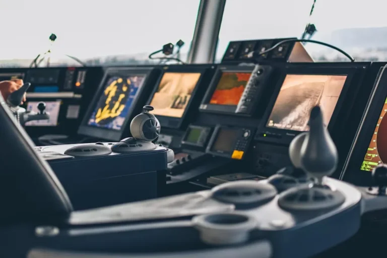 Maritime Insurance vs Green Shipping: Key Differences Explained