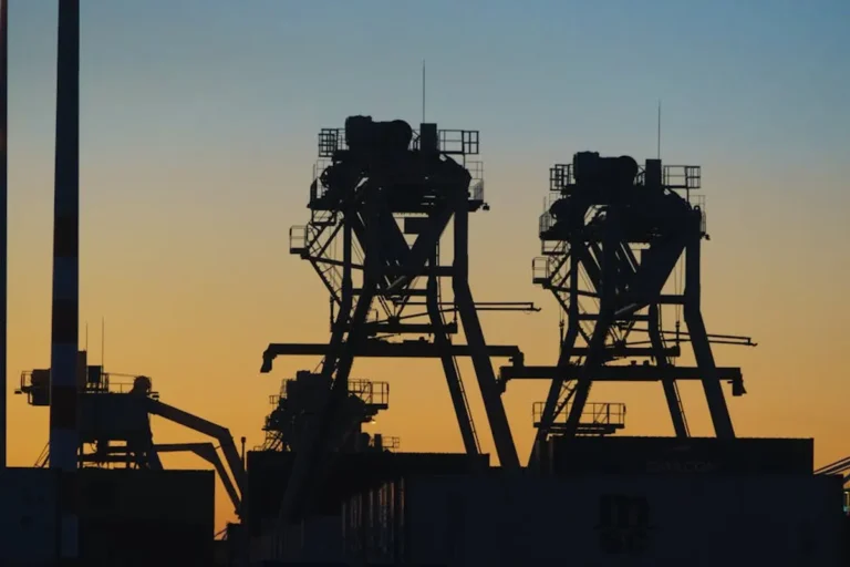 Port of Rotterdam Shipping Guide