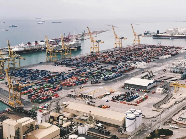 Smart Ports: How Technology Changes Shipping