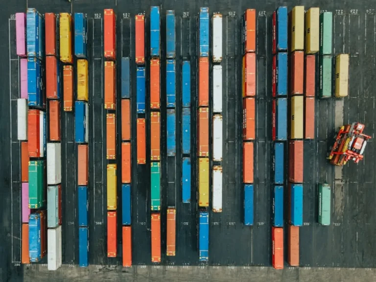 Supply Chain Visibility vs Container Shipping: Key Differences Explained