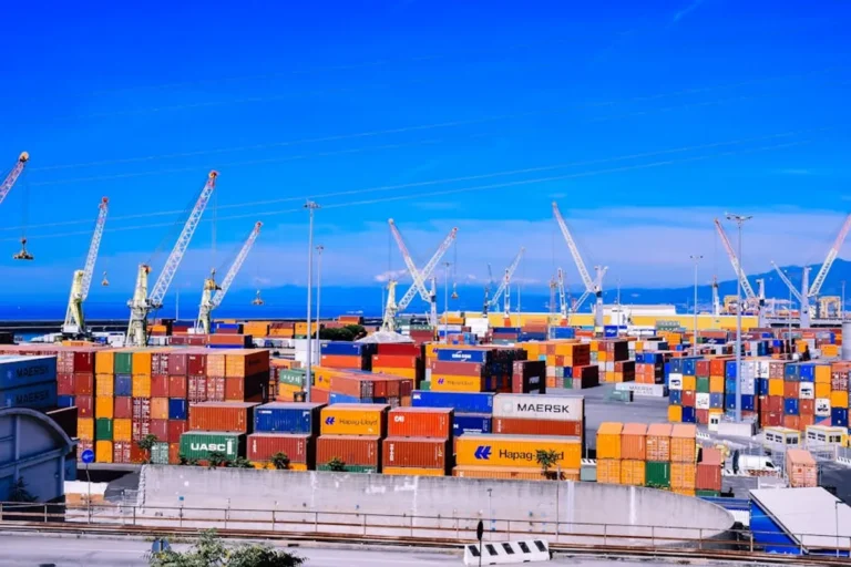 Why shipping containers Matters for Reliable Supply Chains